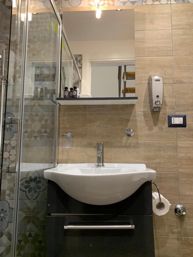 Little Dream Residenza - Napoli Apartment Luaran gambar